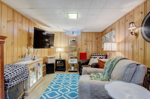 2350 58, Milwaukee WI 53219-2111 exterior