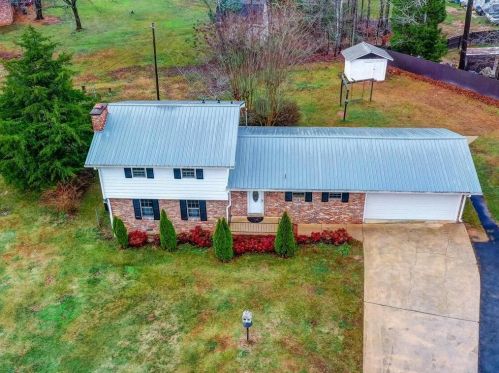 3318 Springdale Forrest Cir, Gainesville GA 30506-4212 exterior