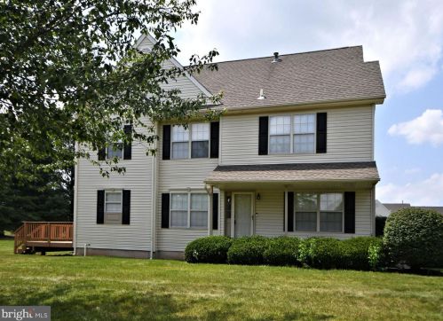 1801 Prince Ct, Limerick, PA 19468-1367