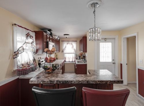 123 Savoy Ave, Springfield MA 01104-2072 exterior