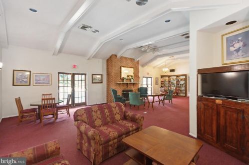 7720 Tremayne Pl, Mc Lean VA  22102-7707 exterior