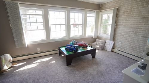 16 Sunrise Ter, Springfield MA 01119-2539 exterior