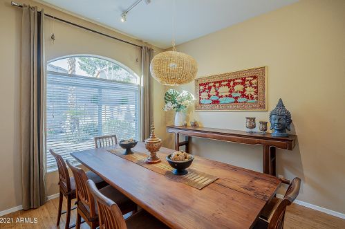 16026 10 St, Phoenix AZ 85086-0911 exterior