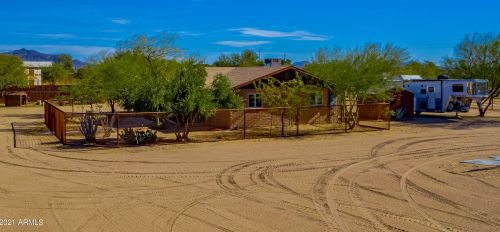 36425 10 St, Phoenix AZ 85085-7781 exterior