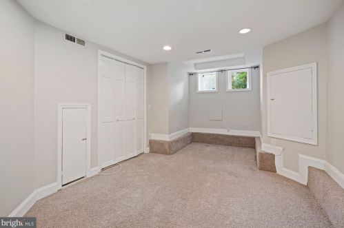 716 3 St, Washington DC 20001-2624 exterior