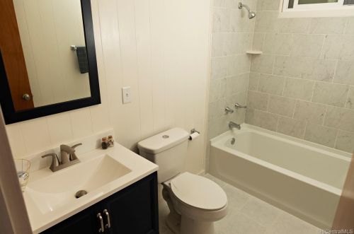 1717 Noe St, Honolulu HI 96819 exterior