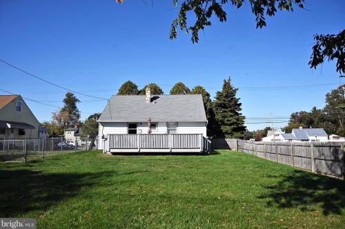 9427 Academy Rd, Philadelphia PA  19114-2623 exterior