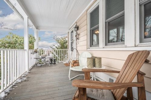 8 Lawrence Ave, Town Center, NJ 07052-4308