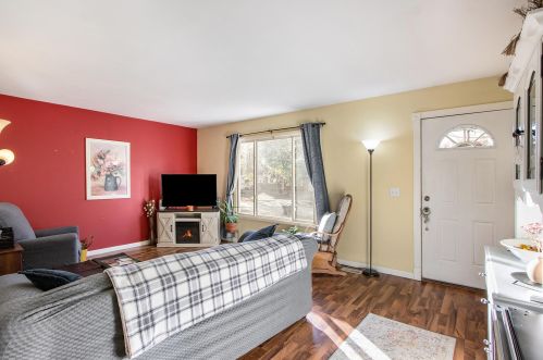 4508 Cedarcrest Ave, Kalamazoo MI 49024-9523 exterior