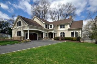 14 Sinclair Ter, Madison, NJ 07940-2836