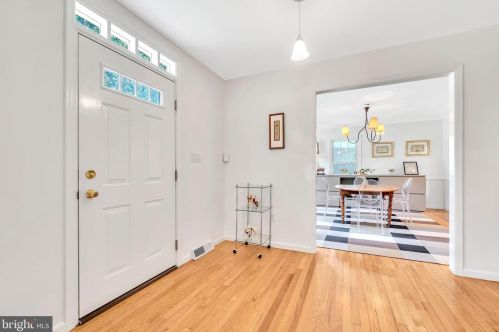 13 Cleveland Rd, Princeton NJ 08540-7420 exterior