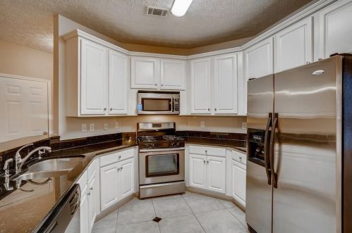 4144 Berwick Farm Dr, Duluth GA 30096-2597 exterior