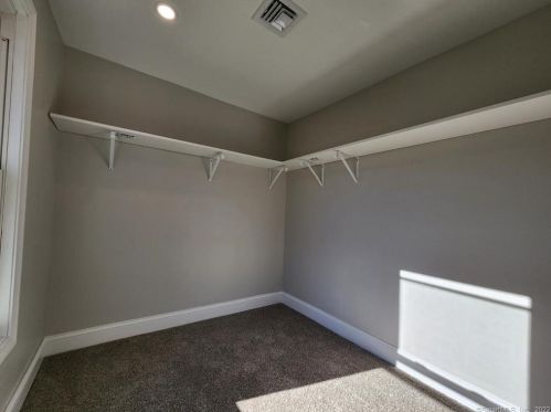 222 Thorpe Ave, Meriden CT  06450-9206 exterior