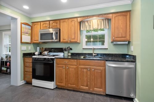 650 Malibran Dr, Pittsburgh PA 15237-5660 exterior