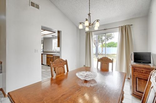 1111 Rivas Ln, Oxnard CA 93035-2748 exterior