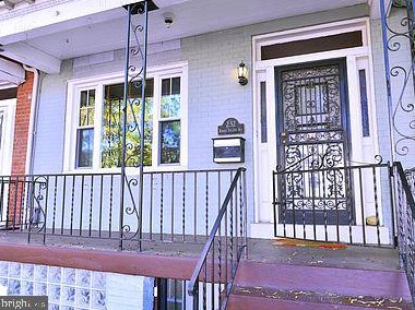 232 Rhode Island Ave, Washington DC  20001-1825 exterior