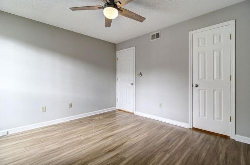 629 Granville Ct, Atlanta GA 30328-3445 exterior