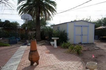 2710 Malvern St, Tucson AZ 85710-4238 exterior