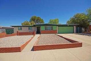 1002 Edgewater Dr, Tucson, AZ 85704-2411