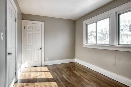 1113 Noble St, Grand Rapids MI 49507-1930 exterior