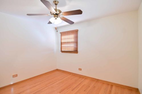 2716 Florida Ave, Waukegan IL 60087-4536 exterior