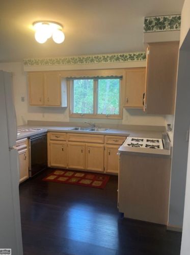 25353 Dunn Ct, New Baltimore MI 48051-1993 exterior