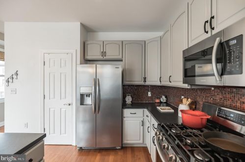 931 18 St, Philadelphia PA 19140-3508 exterior