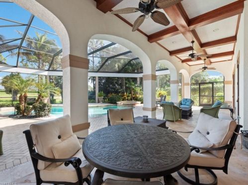 3852 Isla Del Sol Way, Naples FL 34114-9485 exterior