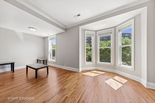 3246 Prairie Ave, Chicago, IL 60616-3979