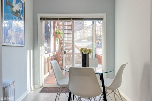 2743 Greenview Ave, Chicago IL 60657-4007 exterior