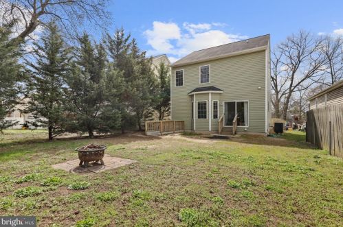 812 Bunch Ave, Glen Burnie MD 21060-6940 exterior