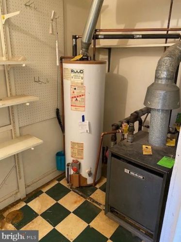 436 Northwest Dr, Silver Spring MD 20901-1435 exterior