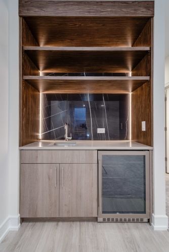 4117 Whipple St, Chicago IL 60652-1629 exterior