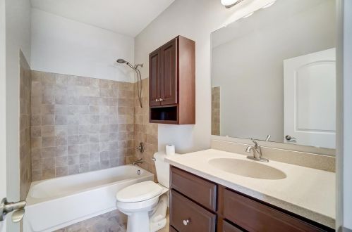 121 Montgomery Ln, Springboro OH  45066-5015 exterior