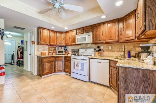 137 Archery Ct, Old Bridge NJ 08857-3227 exterior