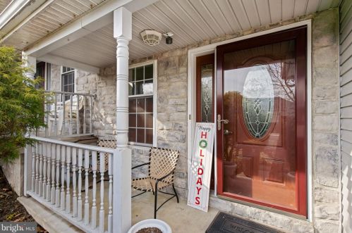 1032 Sterling Pl, Lancaster, PA 17603-8836