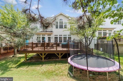 6802 Morning Brk Ter, Alexandria VA 22315-6117 exterior