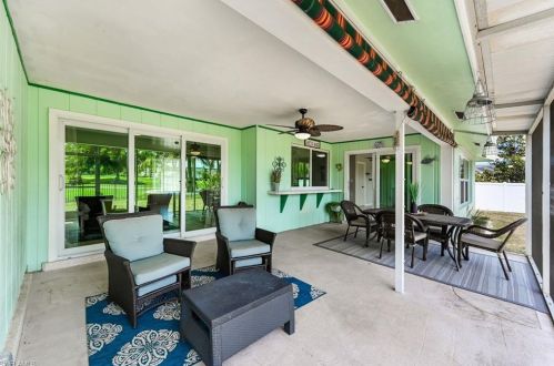 149 Doral Cir, Naples FL 34113-7400 exterior