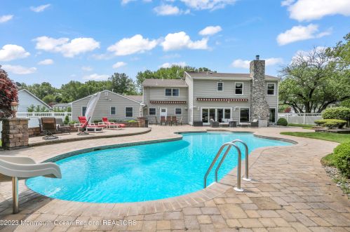 3 Georgian Bay Dr, Morganville NJ 07751-1352 exterior