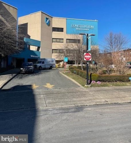 1430 Mckean St, Philadelphia PA 19145-2308 exterior