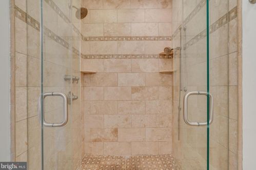 522 Carpenter St, Philadelphia PA 19147-4033 exterior