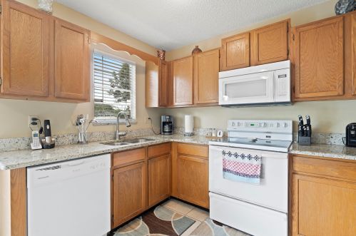 1349 Gastador Ave, Fort Pierce FL 34953-1724 exterior