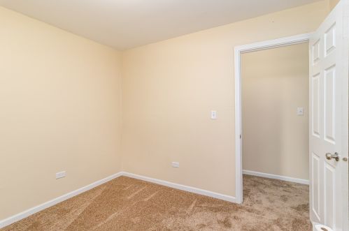 101 Eastern Ave, Joliet IL 60433-1034 exterior