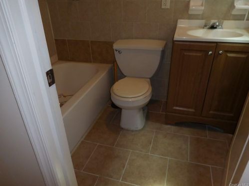 1551 Bruckner Blvd, Bronx NY 10472-6408 exterior