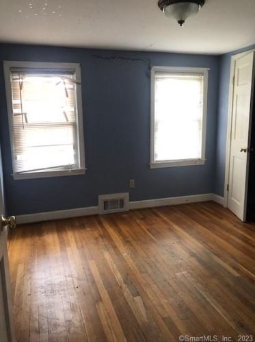 71 Forbes St, Hartford CT 06108-3717 exterior