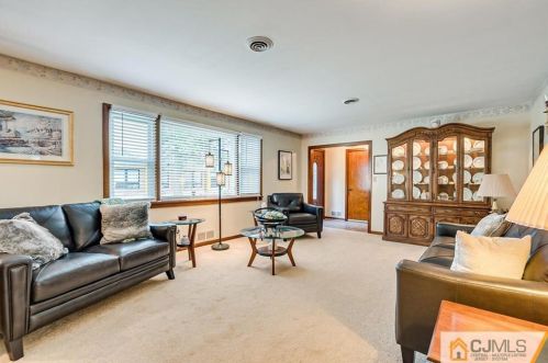 120 11th Ave, New Brunswick NJ 08904-3231 exterior