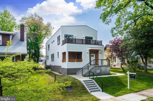 2216 30th St, Washington DC  20020-3369 exterior