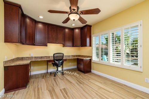 1560 Buena Vis Dr, Chandler AZ 85249-4608 exterior