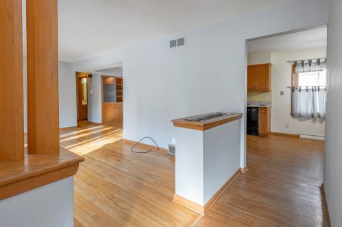 10204 Burleigh St, Milwaukee WI  53222-3304 exterior