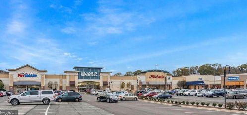 7523 Snowpea Ct, Alexandria VA 22306-2260 exterior